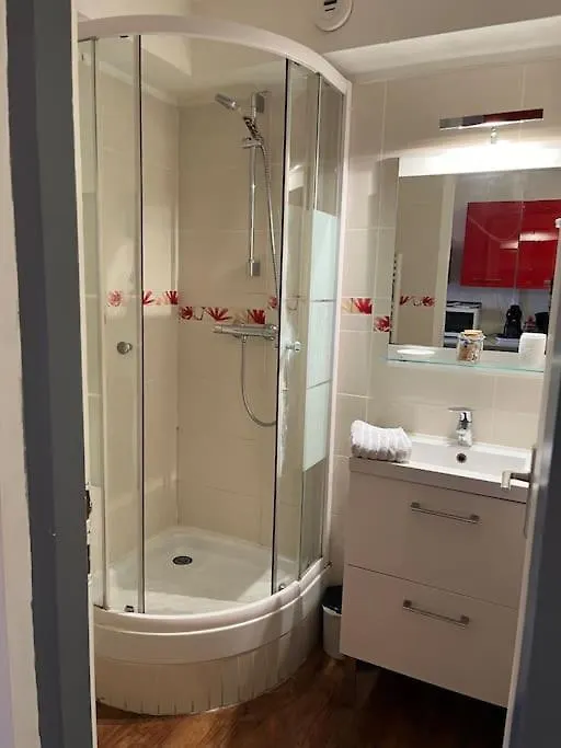 Studio Aux Pieds Des Montagnes Bourg-Saint-Maurice Apartment